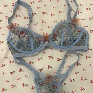 For love and lemons blue set